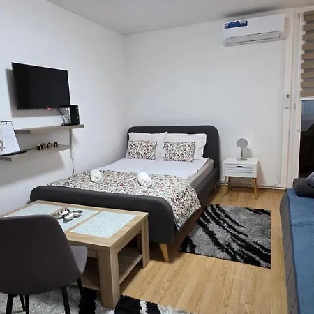 Old Town Cute - Completely Renovated December 2025