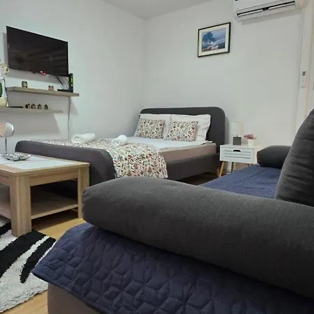 Apartmán Old Town Cute - Completely Renovated December 2025 *