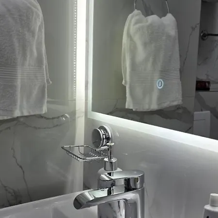 Old Town Cute - Completely Renovated December 2025 アパート