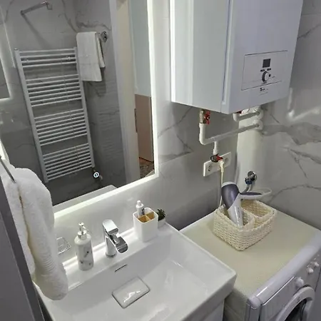 アパート Old Town Cute - Completely Renovated December 2025 *