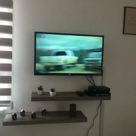 Old Town Cute - Completely Renovated December 2025 アパート サラエヴォ