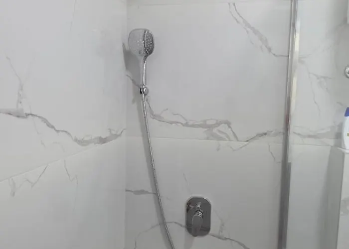 Old Town Cute - Completely Renovated December 2025 *